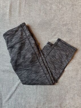 Athleta Striped Black Gray Cropped Athletic Leggings